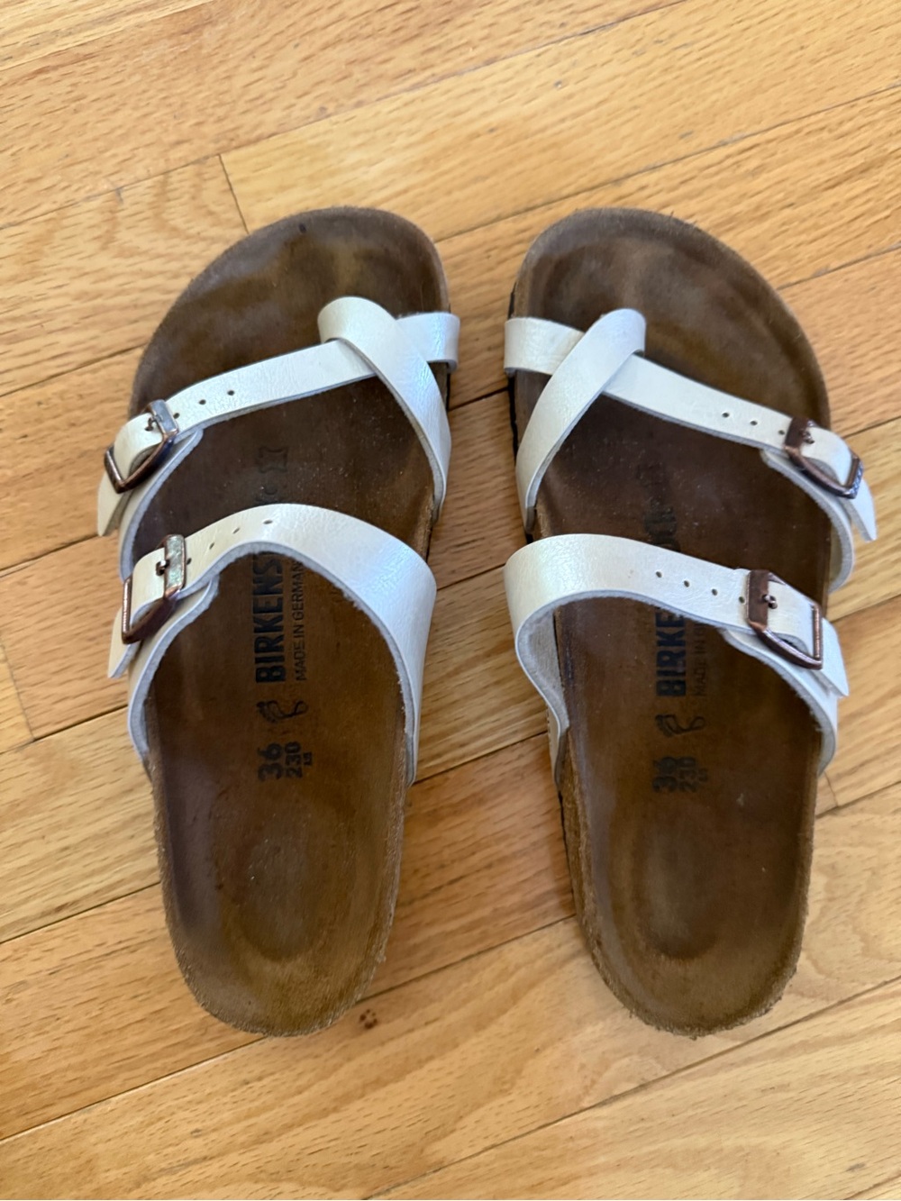 Birkenstock Mayari Sandals EU 36 US Women’s 6 Narrow Pearl White Metallic